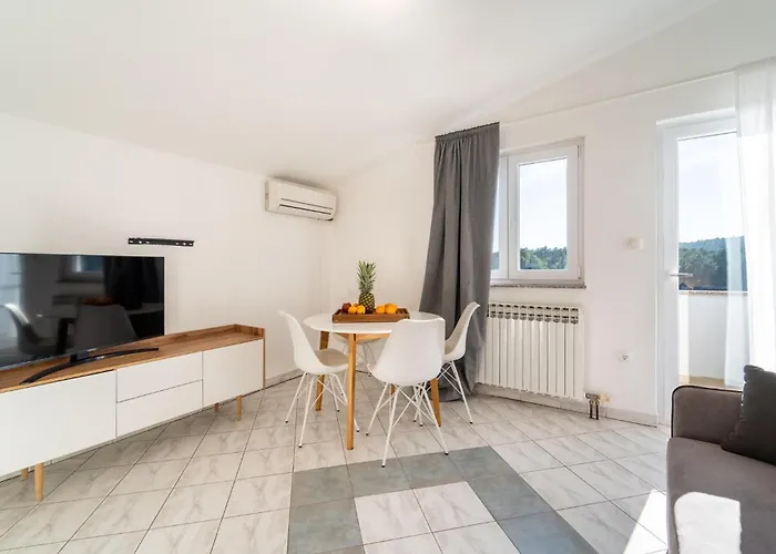 Lägenhet 1 Bedroom In *