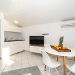 Apartament Beautiful In