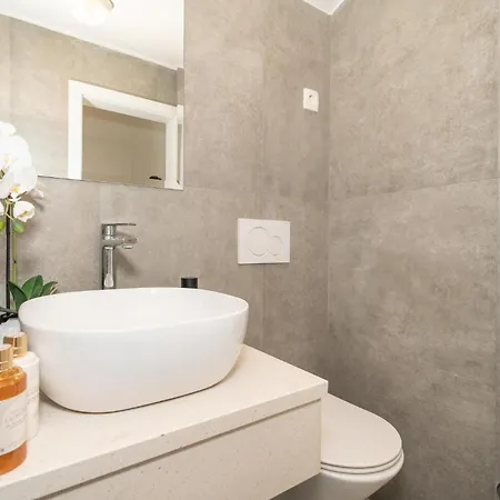 Διαμέρισμα 1 Bedroom In *