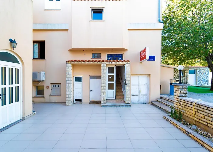 1 Bedroom In Апартаменты *